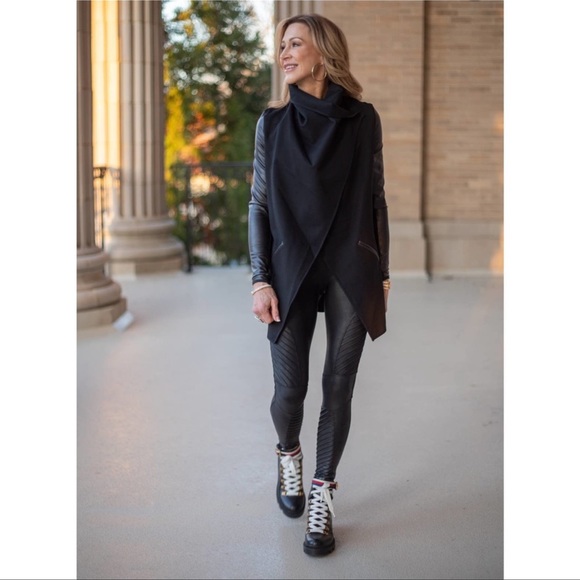 NEW Spanx Drape Front Jacket Black Sz XS Faux Leather Accents Snap Closure - Picture 12 of 13